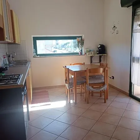 Apartment Riservato, Comodo, Spazioso E Con Parcheggio